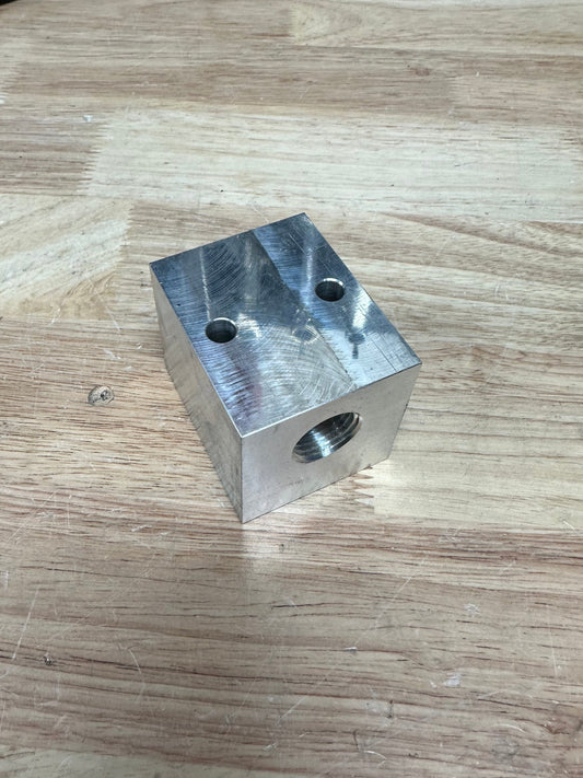 HiLow 2 Hole 90° Manifold- Pass thru